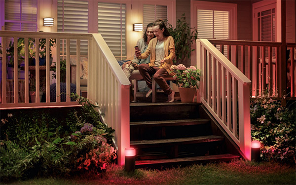 đèn trang trí hiên nhà